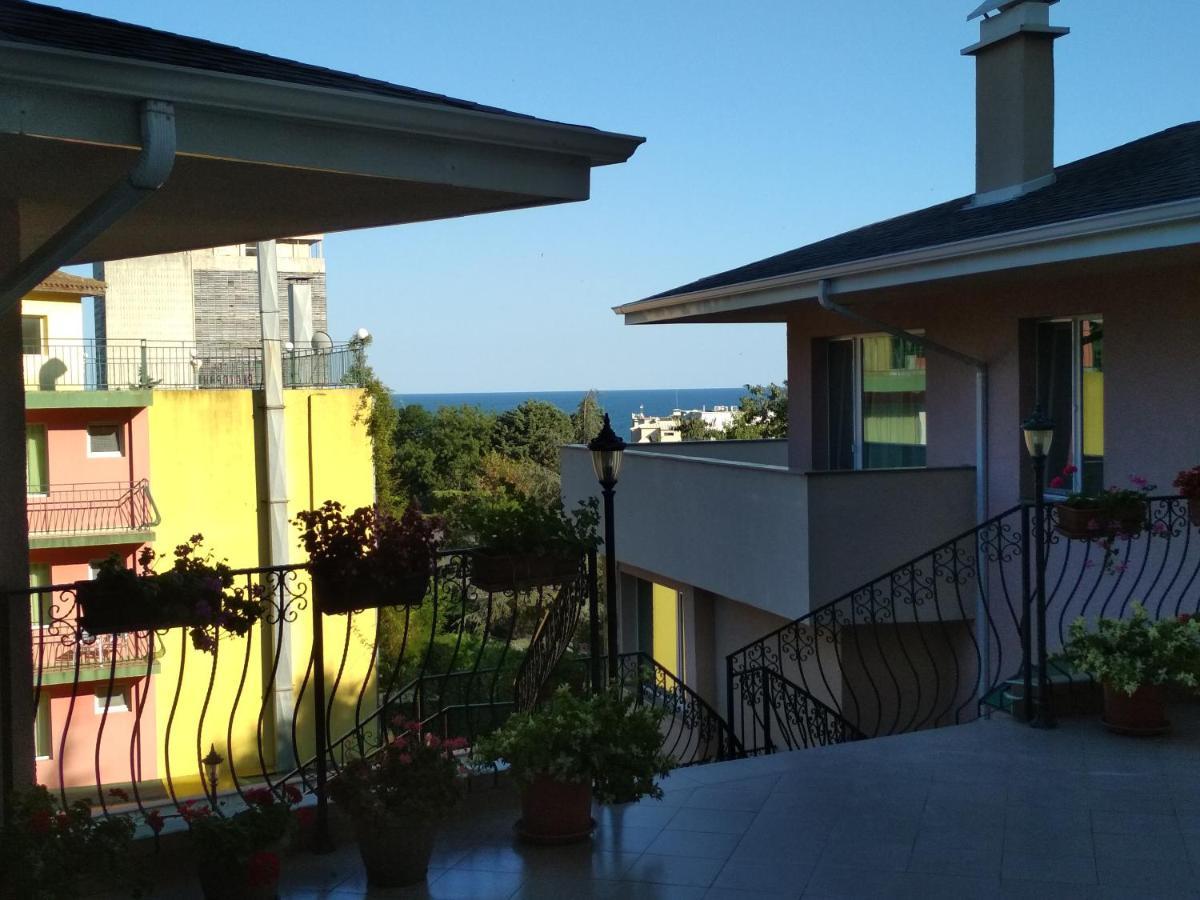 Студия В Комплексе Rozali Apartment Varna Luaran gambar